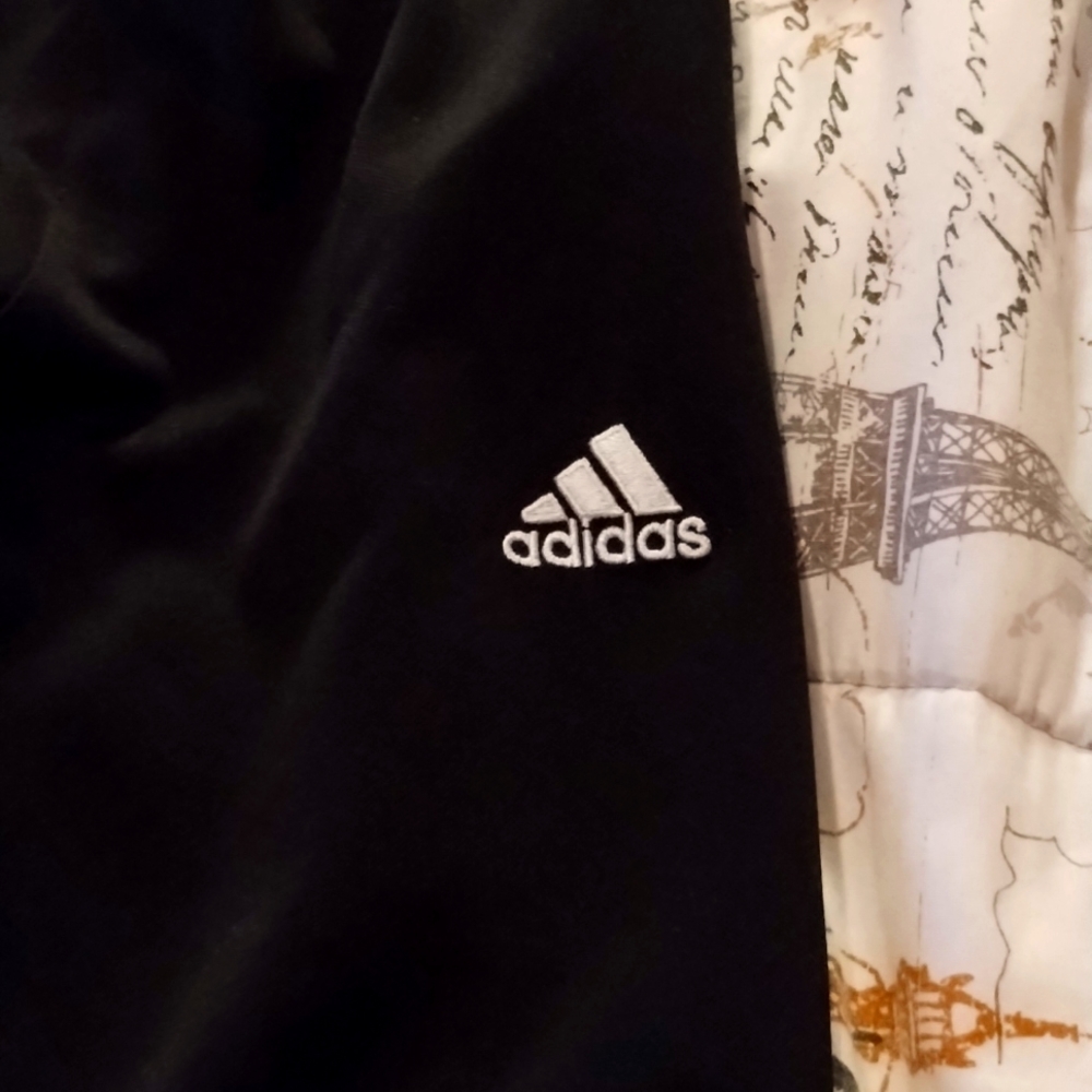 Adidas climate joggers size small practically brand new